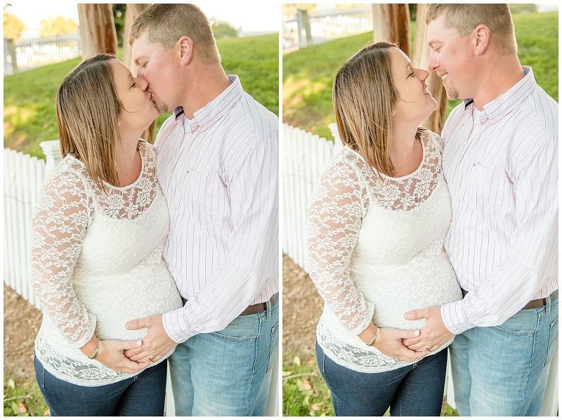 Historic-Yorktown-Maternity-Session (17)