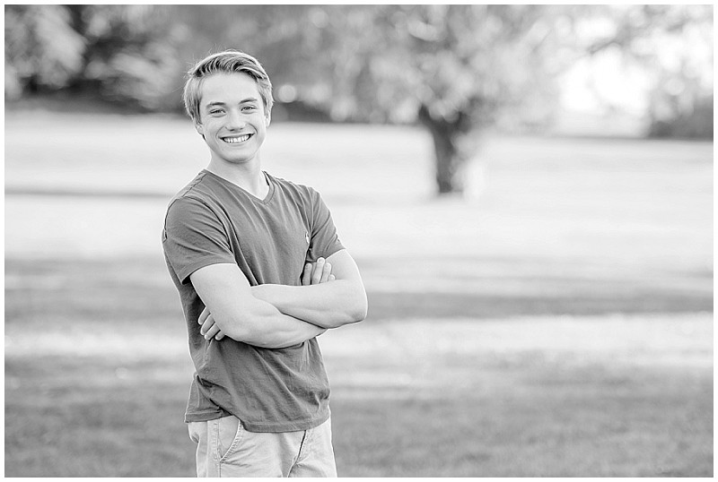 Lions-Bridge-Mariners-Museum-Senior-Portrait-07