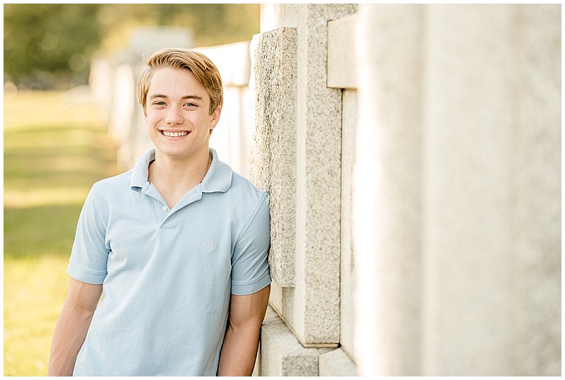 Lions-Bridge-Mariners-Museum-Senior-Portrait-14