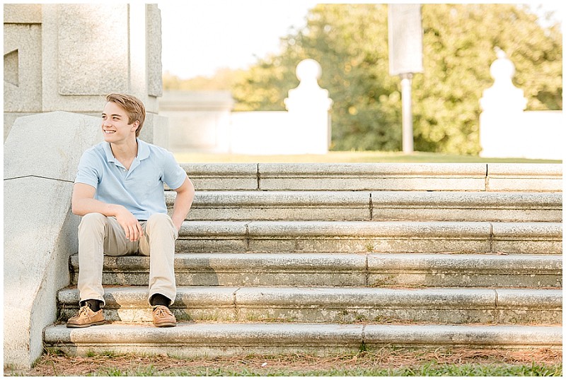 Lions-Bridge-Mariners-Museum-Senior-Portrait-17