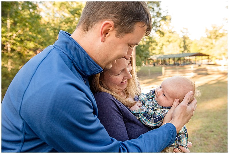 Newport-News-Park-Family-of-Four-Fall-Session (14)