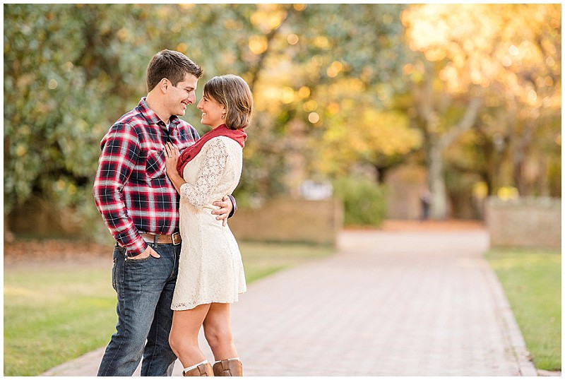 colonial-williamsburg-fall-engagement-session (15)