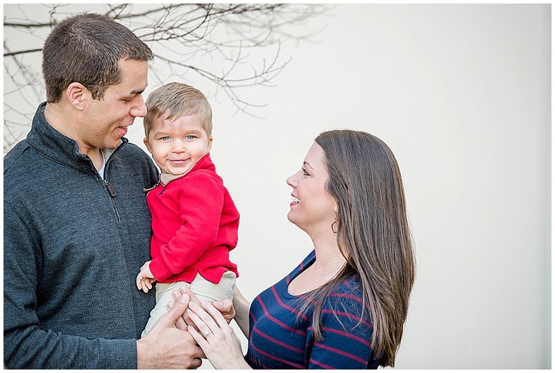 city-center-newport-news-family-maternity-session (4)