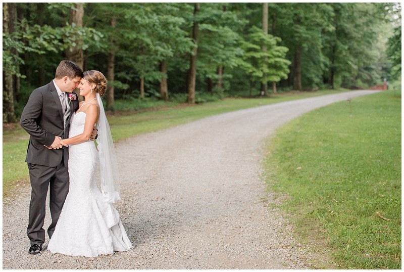 Apple-Blossom-Plantation-Bright-Summer-Wedding_0054