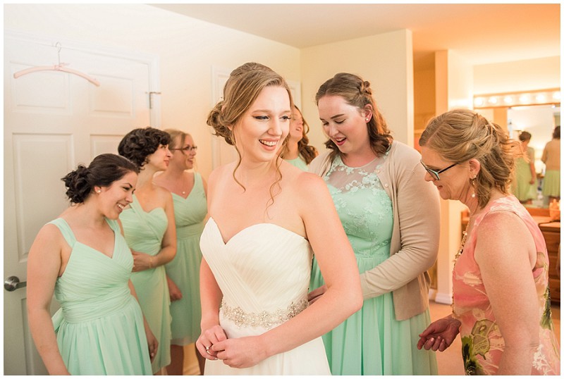 Sunny-Seattle-Mint-and-Blush-Wedding (10)