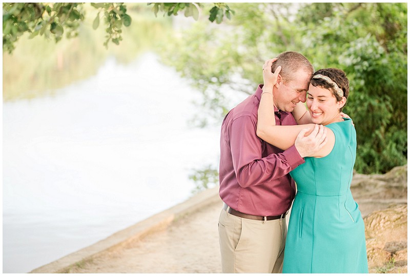 newport-news-lions-bridge-ritas-engagement-session (29)