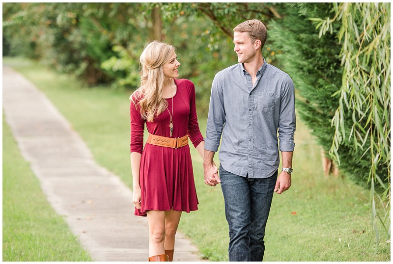 fall-cotton-farm-sunset-engagement_0004