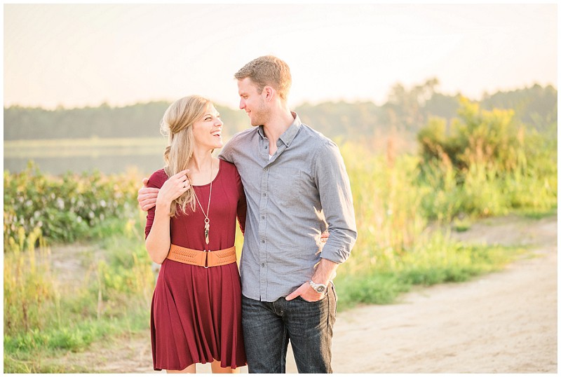 fall-cotton-farm-sunset-engagement_0049