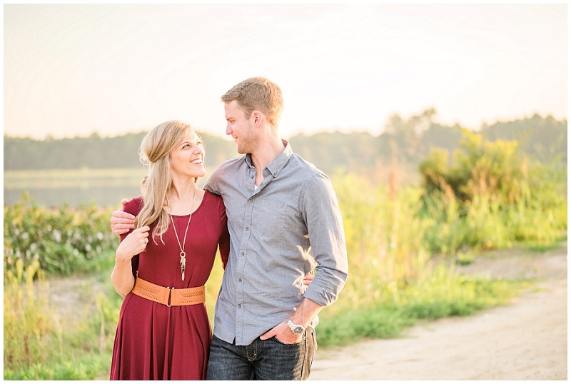 fall-cotton-farm-sunset-engagement_0050