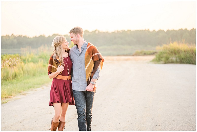 fall-cotton-farm-sunset-engagement_0057