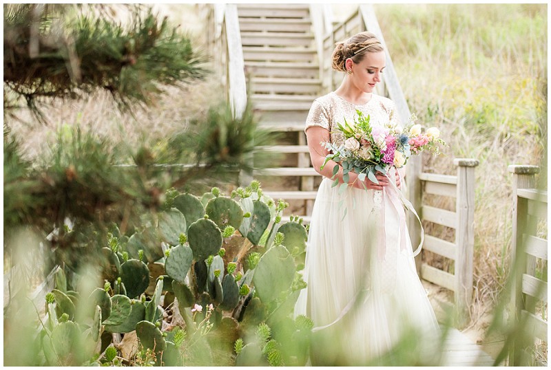 Glamorous_Rustic_Outer_Banks_Bridal_Styled_Shoot (4)