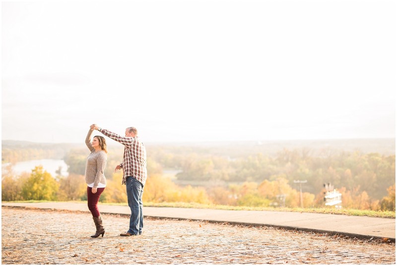 Libby-Hill-Richmond-Skyline-Engagement24