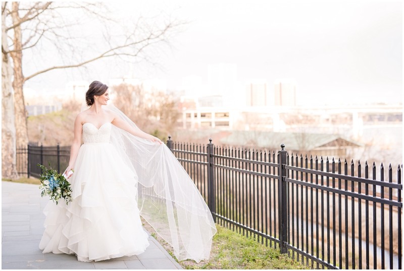 downtown-richmond-hollywood-cemetery-bridal1