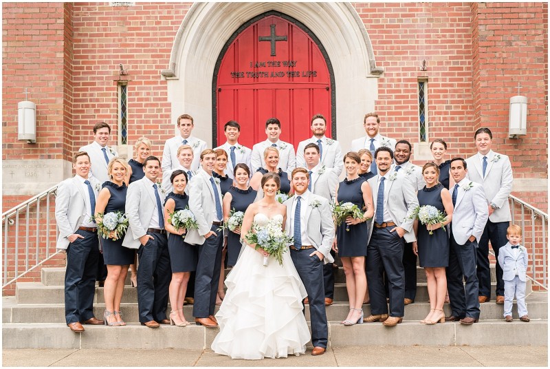 large-bridal-party-on-steps