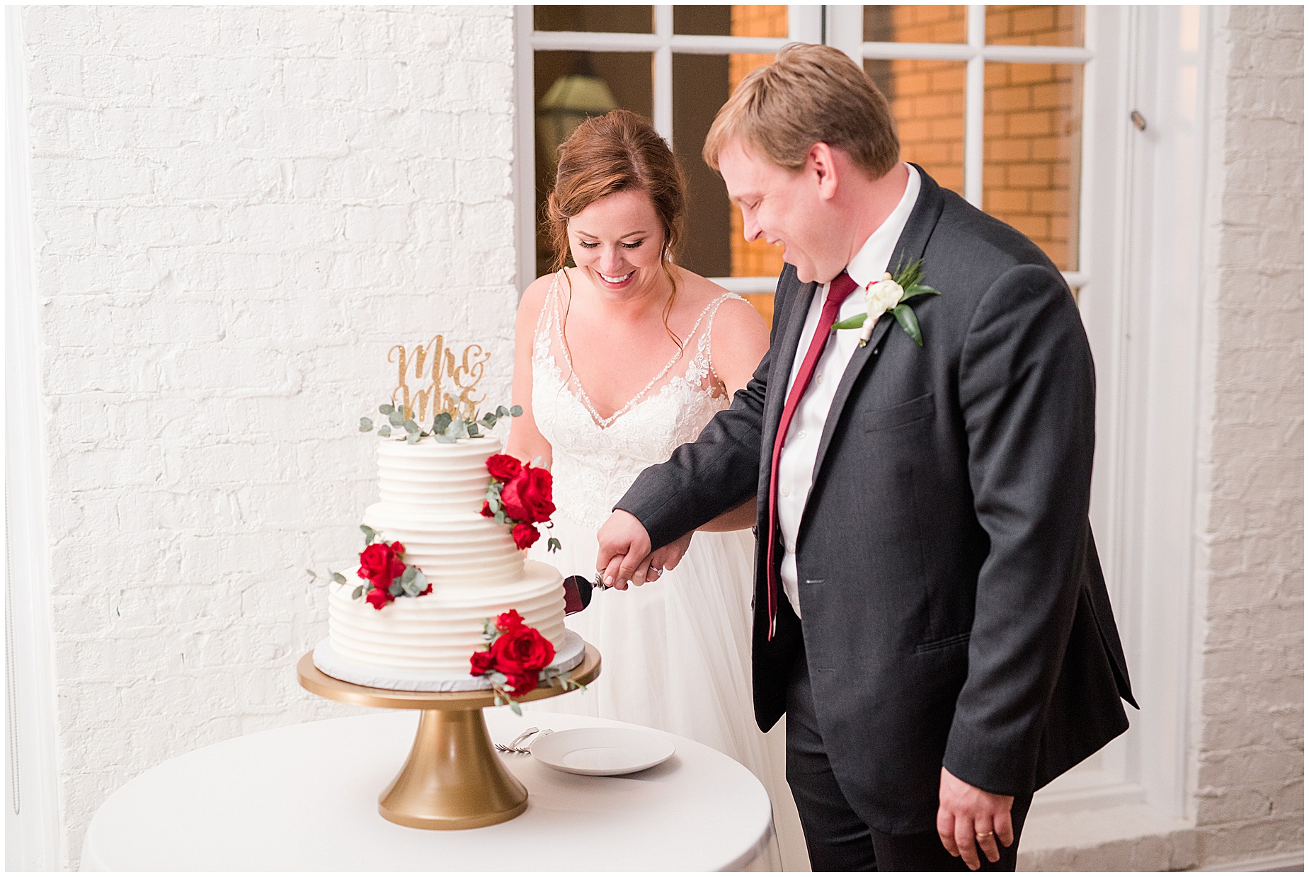 Historic Post Office Winter Wedding cake cutting