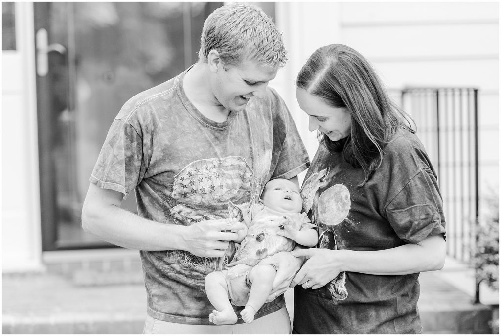 richmond photographers newborn baby mini-session front porch graphic t-shirt