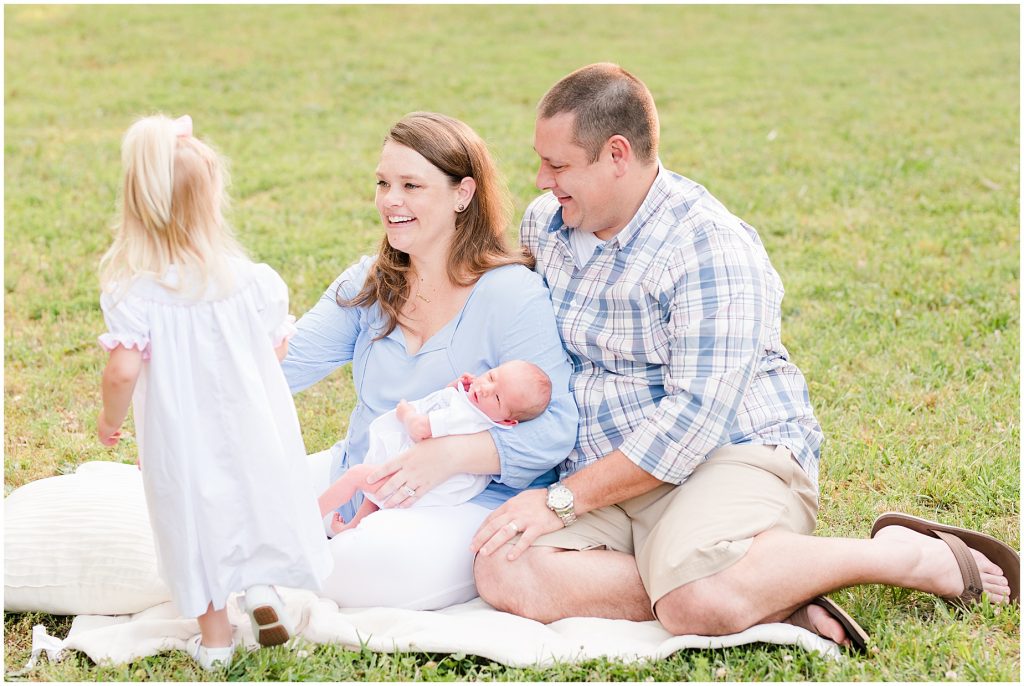 Backyard Newborn and Family Photography with blanket
