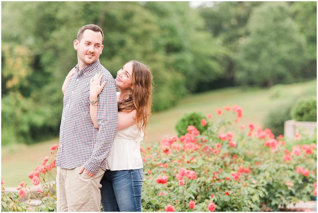 rainy engagement session couple at maymont park in italian flower garden