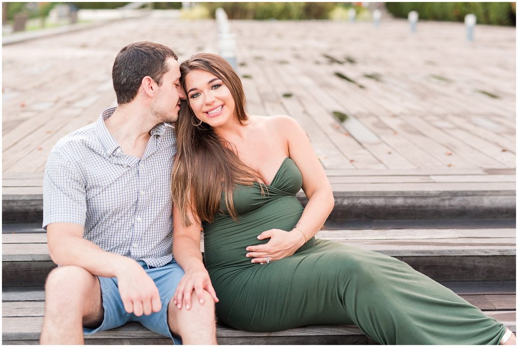 VMFA richmond maternity couple sitting on steps