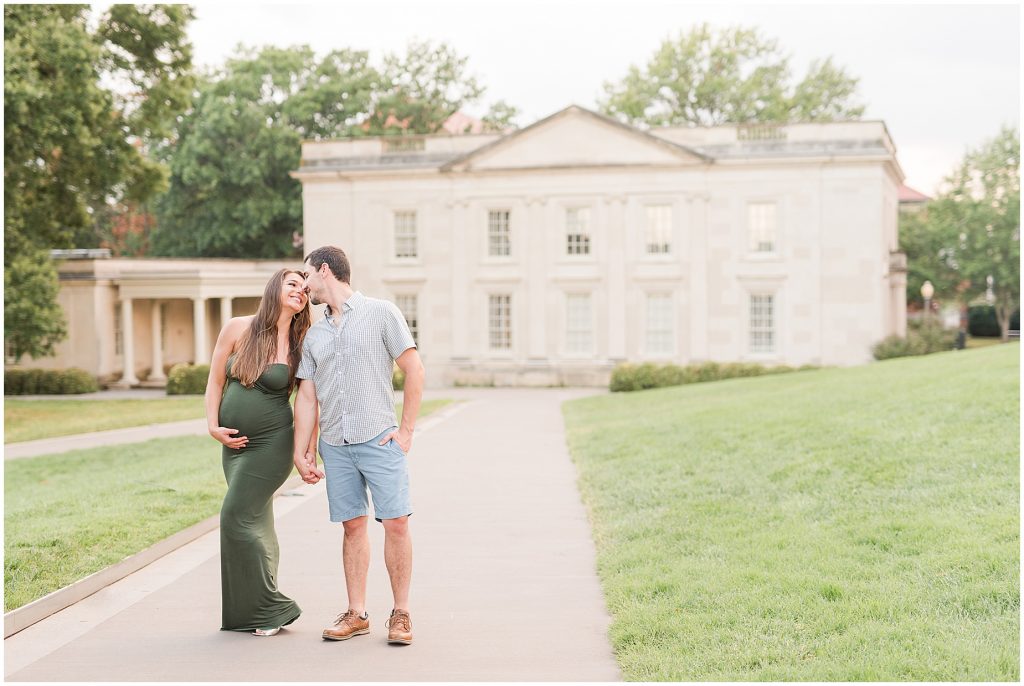 VMFA Richmond Maternity pregnant mother to be and father in front of historic building
