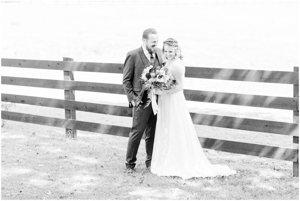 wedding pictures at wisteria farms richmond fall portraits