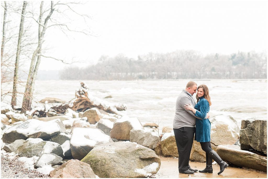 Richmond winter belle isle engagement session 