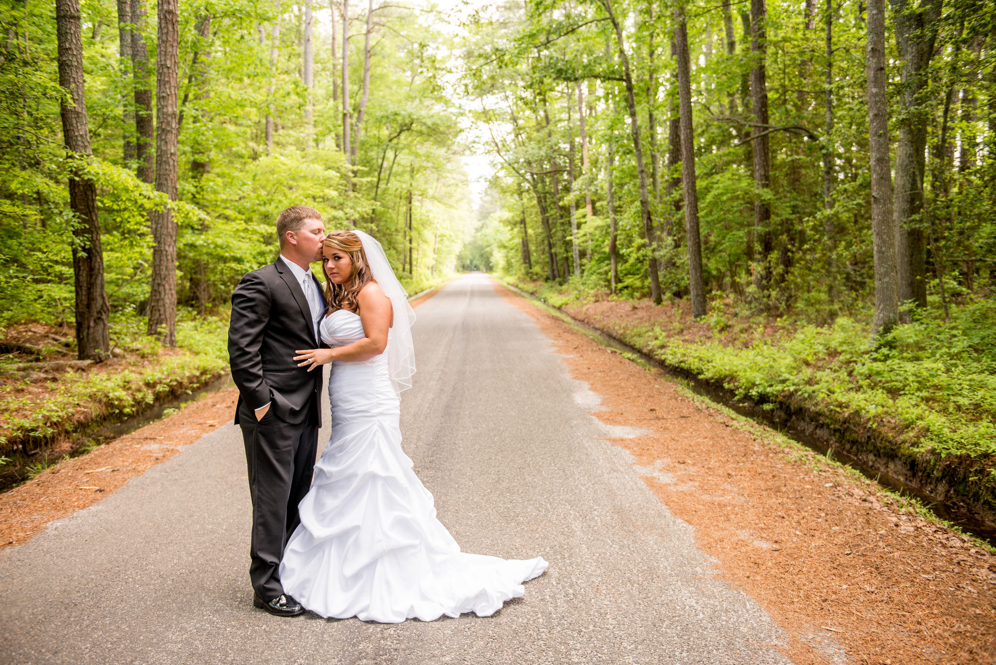 Amanda & Travis 4 bride & groom (9)