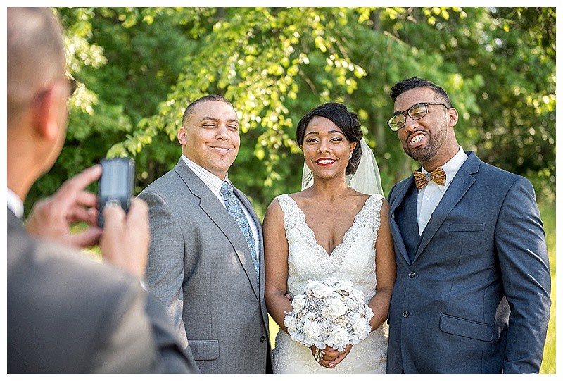 Hampton-Yellow-Outdoor-Sunflower-Wedding (18)