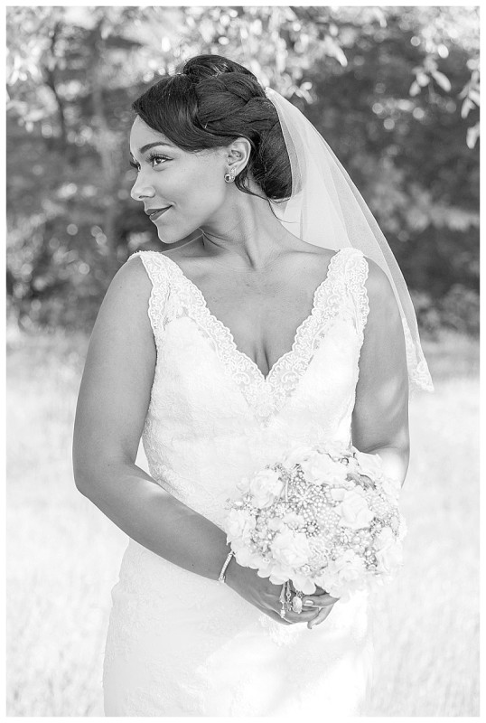 Hampton-Yellow-Outdoor-Sunflower-Wedding (19)