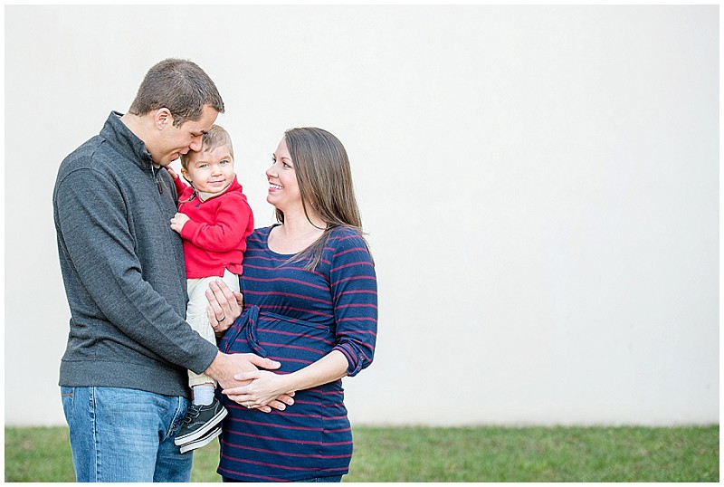 city-center-newport-news-family-maternity-session (3)