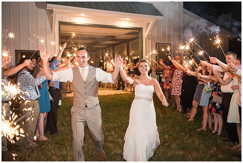 classic-charlottesville-barn-wedding (87)