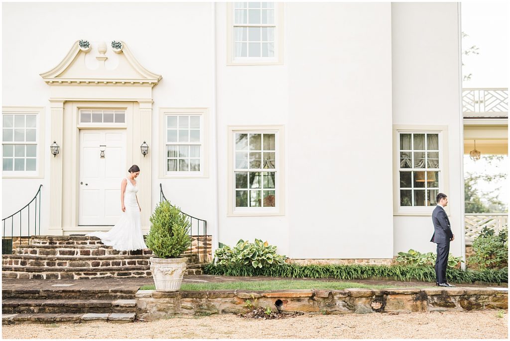fall retreat at eastwood northern virginia plantation wedding day timeline first look