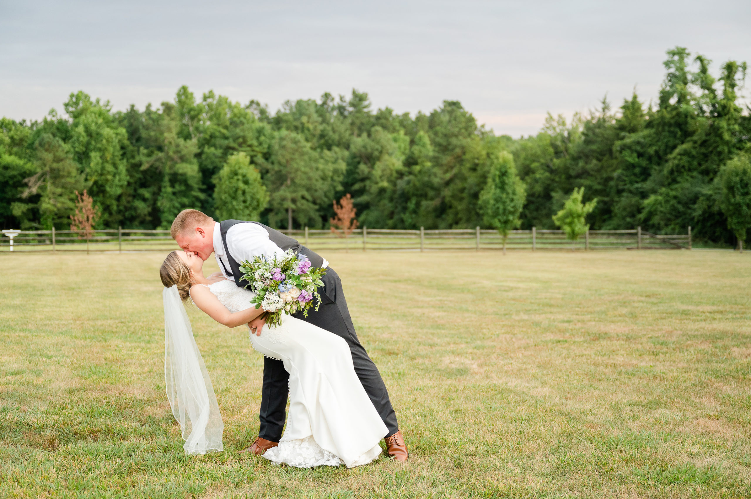 Historic Waverly Estate Virginia Wedding 01